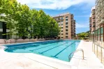 Apartament cu 3 camere de vanzare, langa padure, piscina,...