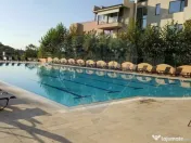 Apartament cu 3 camere de vanzare, langa padure, piscina,... 