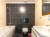 Apartament cu 3 camere de vanzare, langa padure, piscina,... 