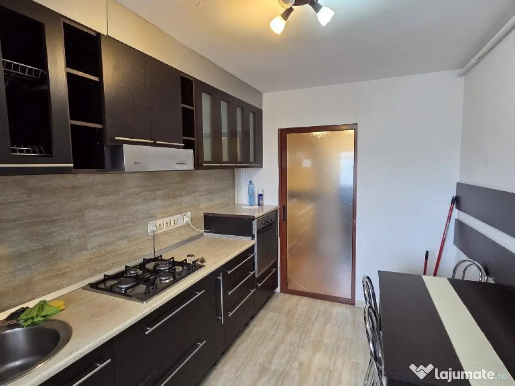 Apartament 3 camere D, in Gara,