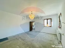 Casă / Vilă cu 6 camere de închiriat în zona Calea Du...