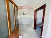 Casă / Vilă cu 6 camere de închiriat în zona Calea Du... 