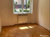 Apartament 3 camere, decomandat - zona Astra