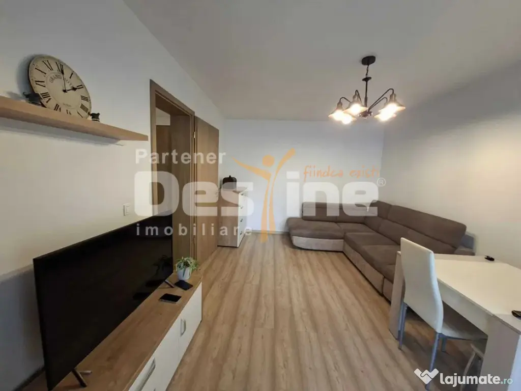 Apartament 2 camere, etaj intermediar, balcon, boxa si loc d