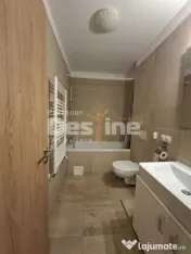 Apartament 2 camere, etaj intermediar, balcon, boxa si loc d