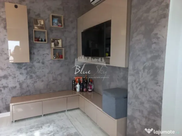 Primo - 3 Camere Decomandat 73 mp ,Bloc 2014 , Parcare Inclu