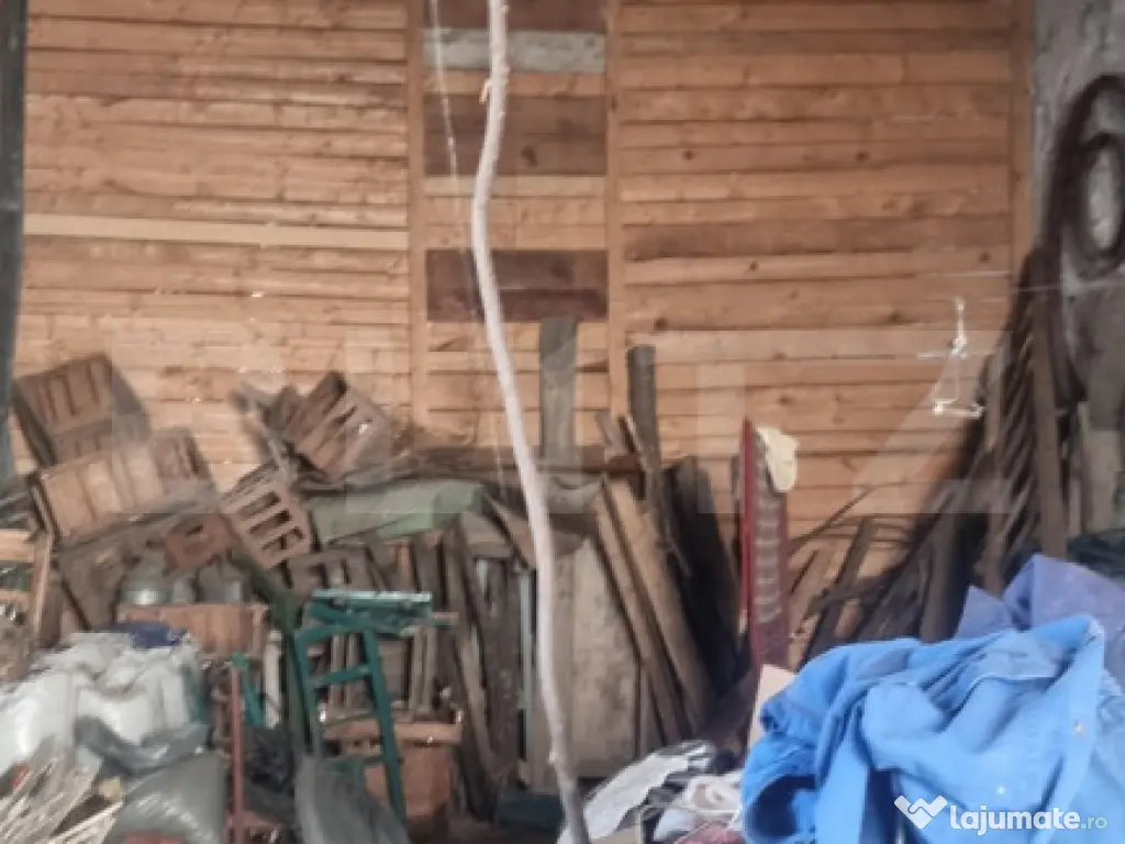 2 CORPURI DE CASA SI 3800 MP TEREN IN BREAZA Prahova