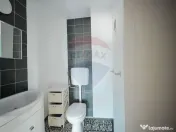 Clădire multifuncțională de vânzare – Strada Mește... 