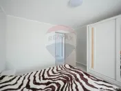 Clădire multifuncțională de vânzare – Strada Mește... 