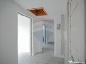 Clădire multifuncțională de vânzare – Strada Mește... 