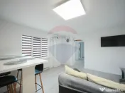 Clădire multifuncțională de vânzare – Strada Mește... 