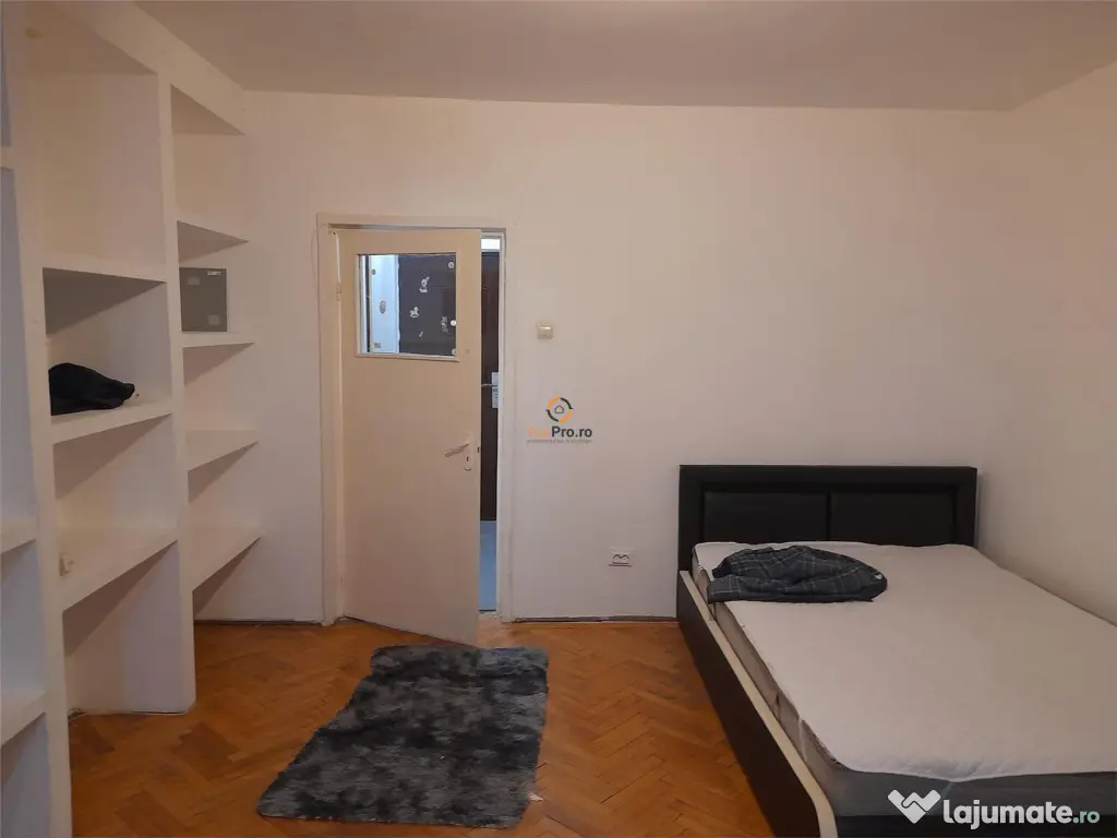 Spatios Etaj 1 Iulius Mall