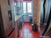 Garsoniera decomandata zona Far. 