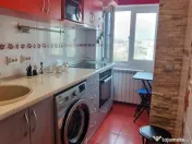 Garsoniera decomandata zona Far. 