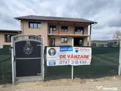Casă de vanzare