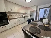 Casă de vanzare