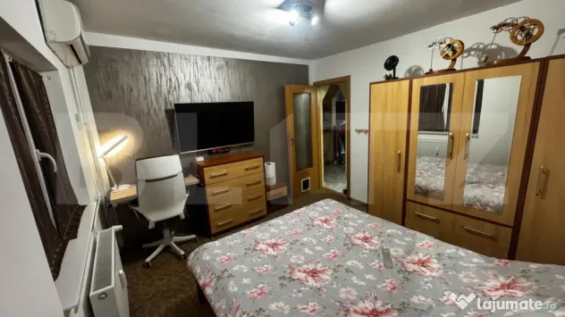 Apartament 4 camere decomandate, 86 mp, zona Soarelui