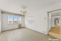 Apartament cu 3 camere de vânzare în zona Aurel Vlaicu