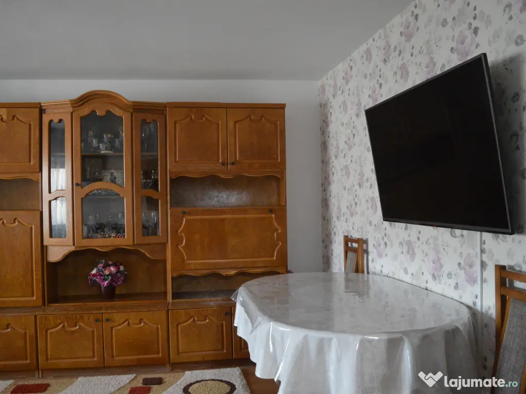 Apartament de vânzare – 2 camere, Obcini, zonă bloc Ire
