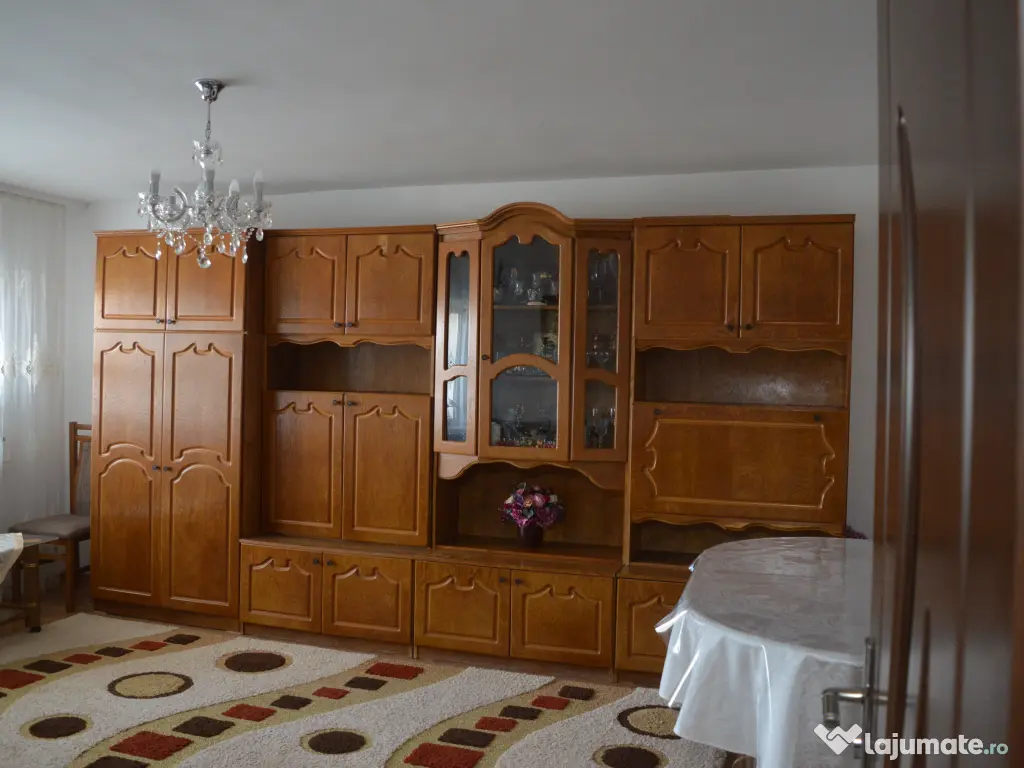 Apartament de vânzare – 2 camere, Obcini, zonă bloc Ire