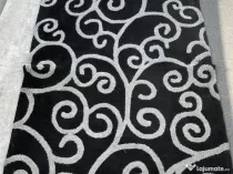 Covor negru dreptunghiular Mobexpert