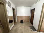 Apartament 2 camere, hol patrat, logie balcon, mobilat si 