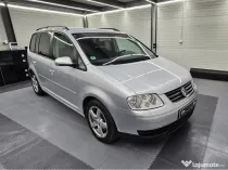 Volkswagen Touran 2.0 TDI recent adus din Germania