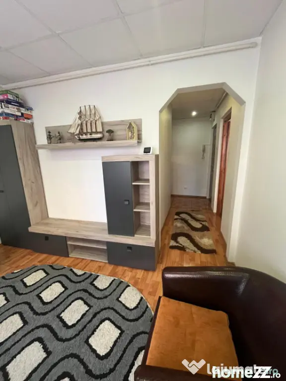Apartament 3 camere, 55 mp utili, zona Bogdan Voda