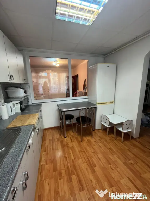 Apartament 3 camere, 55 mp utili, zona Bogdan Voda