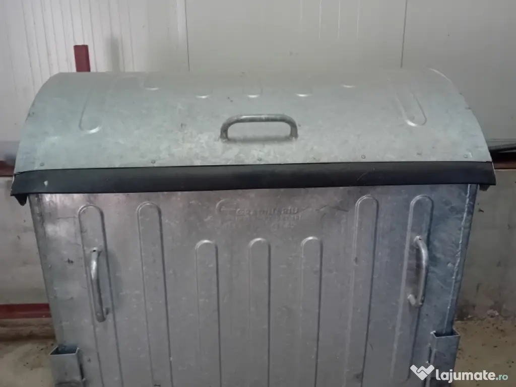 Vând Europubelă zincată de 1,1 metri cubi