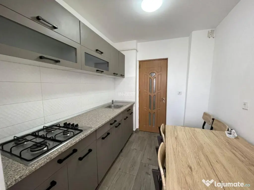 Apartament de vanzare, 2 camere, decomandat, zona Canta - Pr