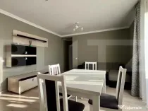 Apartament 3 camere, 65 mp, parcare, zona Cetății