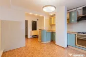 Apartament 4 camere suprafata mare zona Scriitorilor Brasov 
