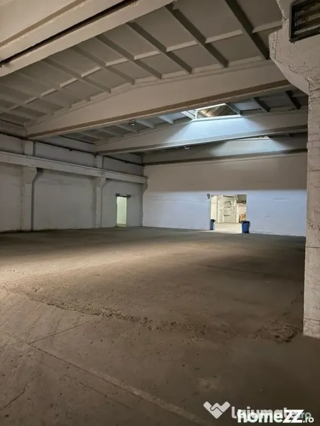 Hala 4400mp plus birouri 450mp in zona Titan - Bucuresti (Bucuresti-Ilfov)