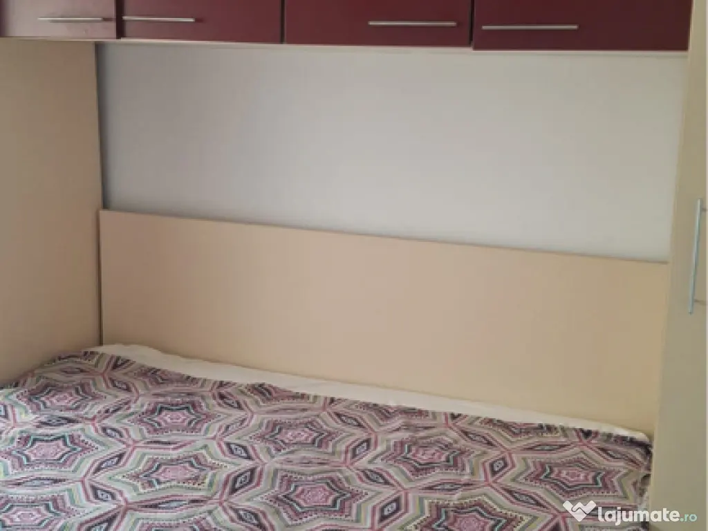 Set de mobilier dormitor in stare buna