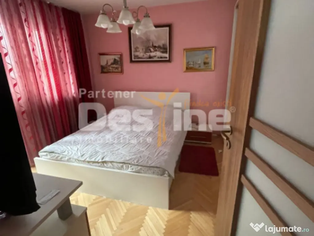 Apartament 3 camere decomandat ,Valea Ialomiței
