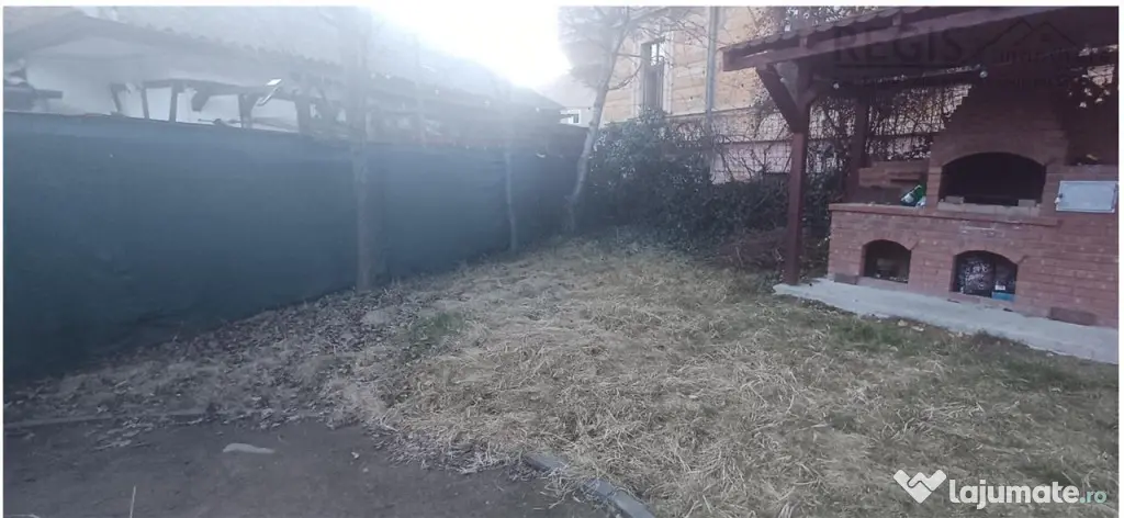 Casa moderna 4 camere cu gradina si loc de parcare, Ultracen