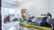 De vanzare apartament 4 camere in Grigorescu, imobil mic ... 