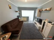 Apartament 2 camere, parter, str Barsei , renovat complet 