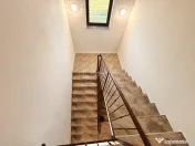 Vila eleganta cu potential - teren generos si locatie exce 