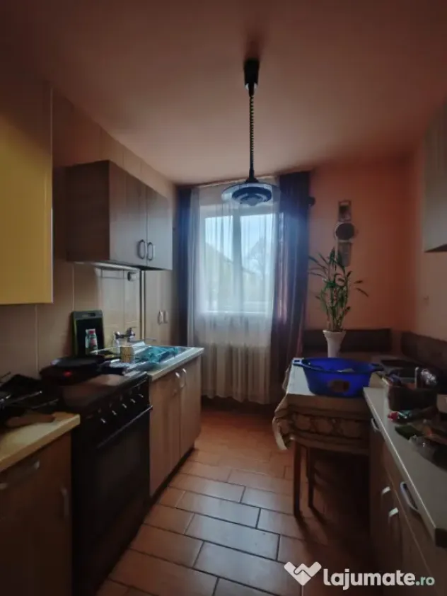 Apartament 4 camere, 85 mp, spitalul Sf. Ioan