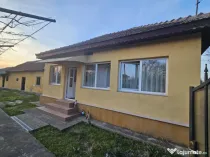 Casa parter, 100 mp utili, 1090 mp teren, Pielesti