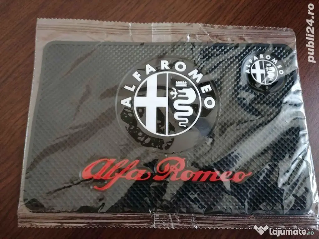 Suport bord auto anti-alunecare Alfa Romeo dimensiuni 20x13 cm
