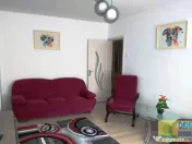 Capitol, de inchiriat 2 camere, decomandat, mobilat, gaze 