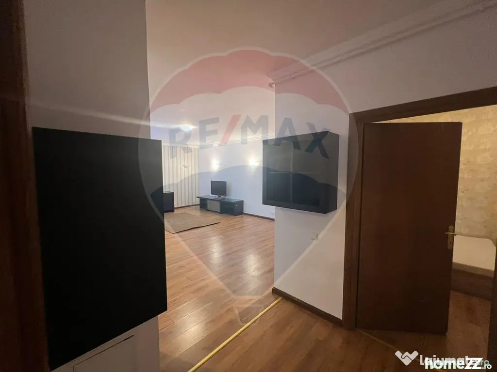 De vanzare apartament 3 camere | Domenii I Loc parcare su...