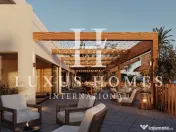 Apartament pe malul mării, situat într-un complex de golf cu piscine, restaurant 