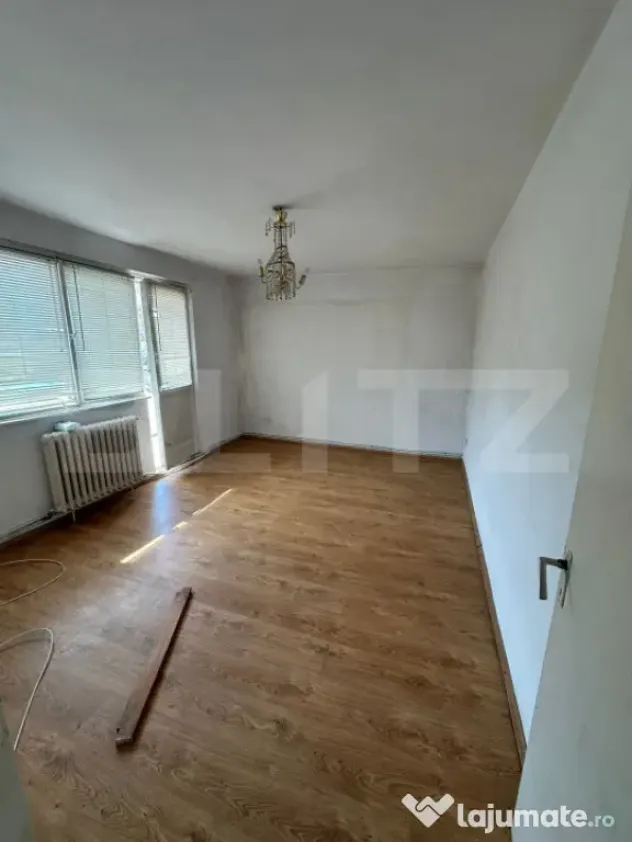 Apartament 3 camere, decomandat, 62 mp, etaj 3, balcon, Mă