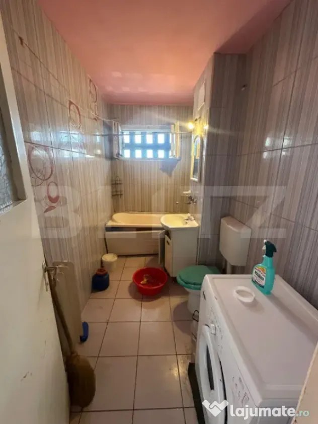 Apartament 3 camere, decomandat, 62 mp, etaj 3, balcon, Mă