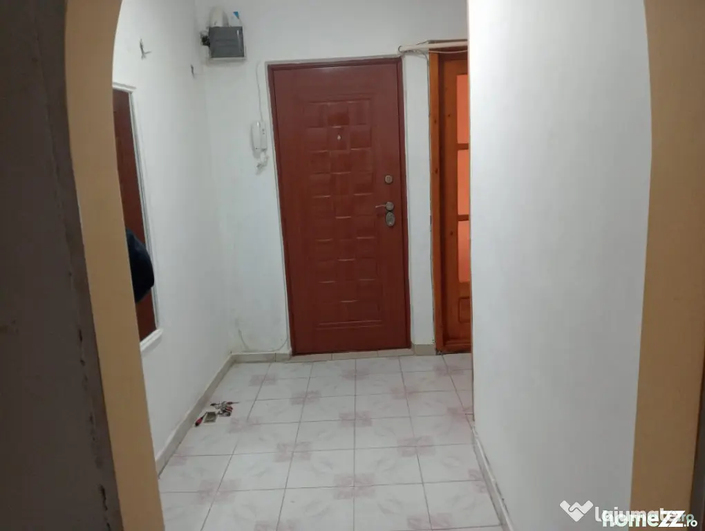 Apartament 2 camere, Calarasi 4, parter cu balcon 15,3 mp.