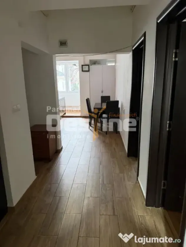 Apartament cu 2 camere, suprafata generoasa de 90mp si loc d